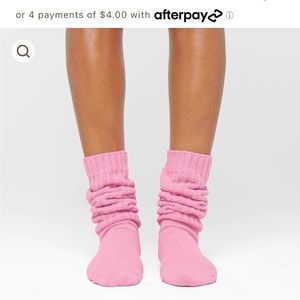 NWT - SKIMS - Limited Edition BUBBLEGUM PINK- Slouch Socks - Size 6+